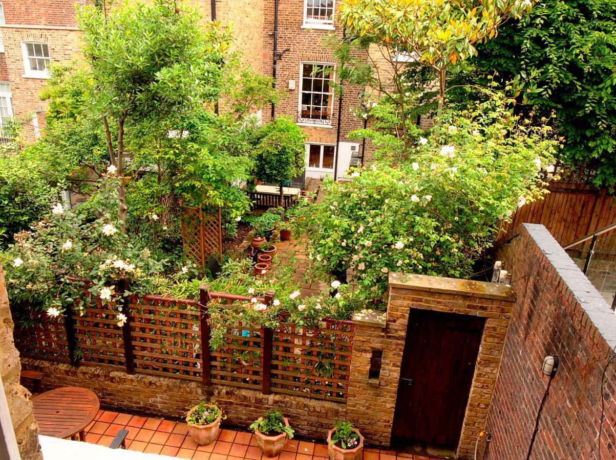 Serene Townhouse With Parking ロンドン エクステリア 写真